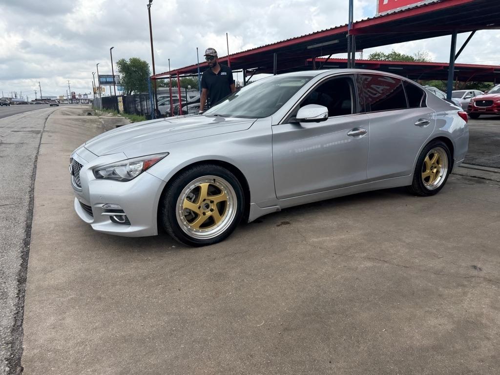 Infiniti Q50 Base 2015