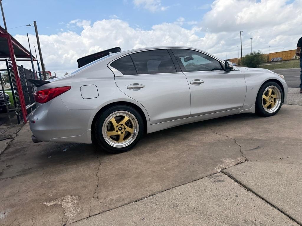 Infiniti Q50 Base 2015