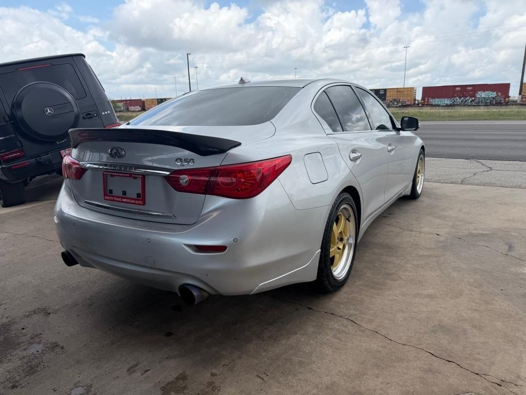 Infiniti Q50 Base 2015