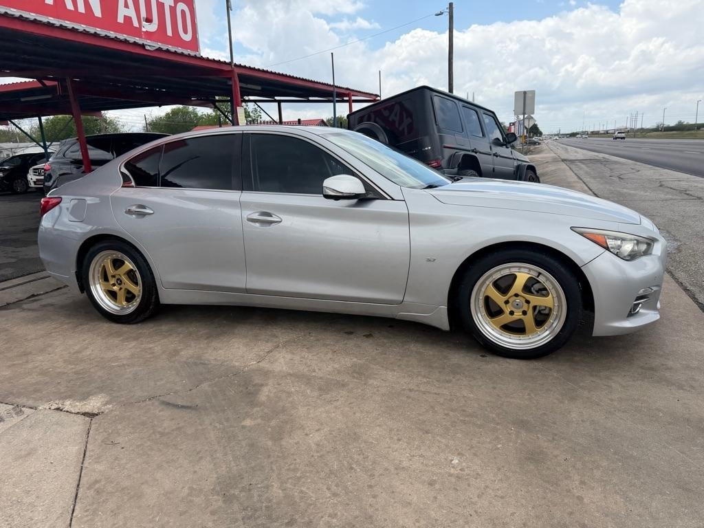 Infiniti Q50 Base 2015