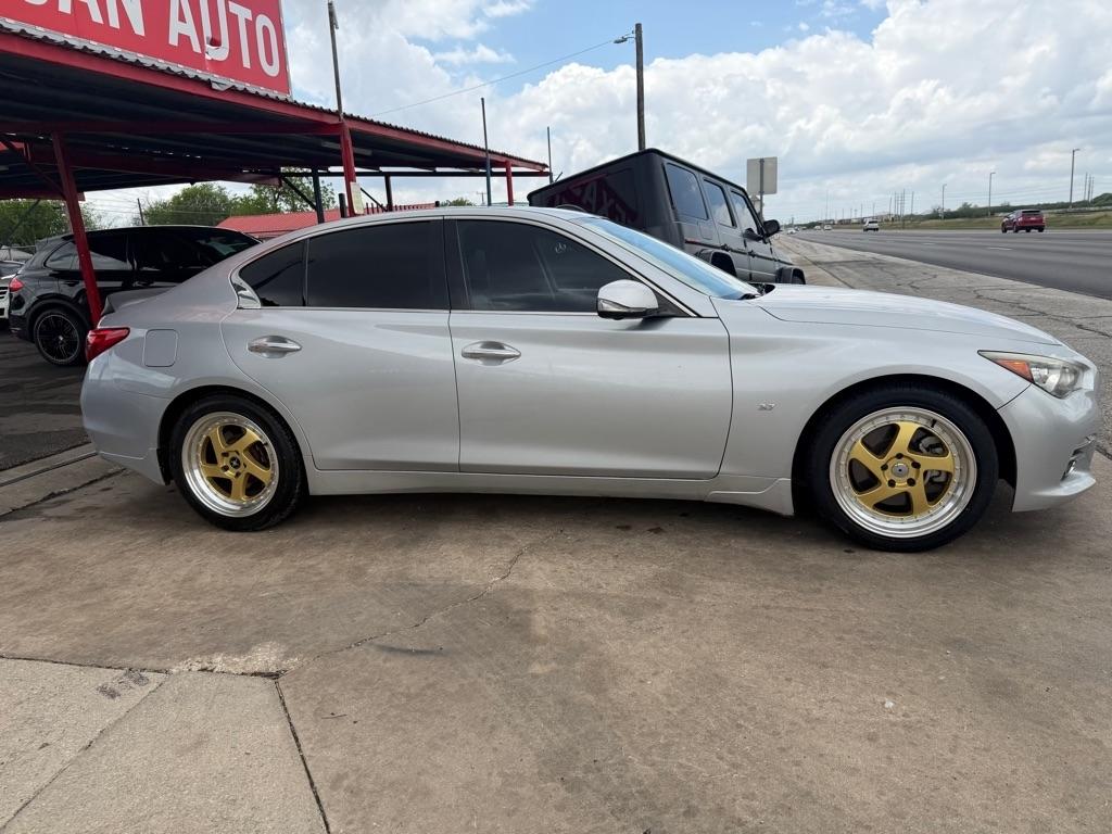 Infiniti Q50 Base 2015