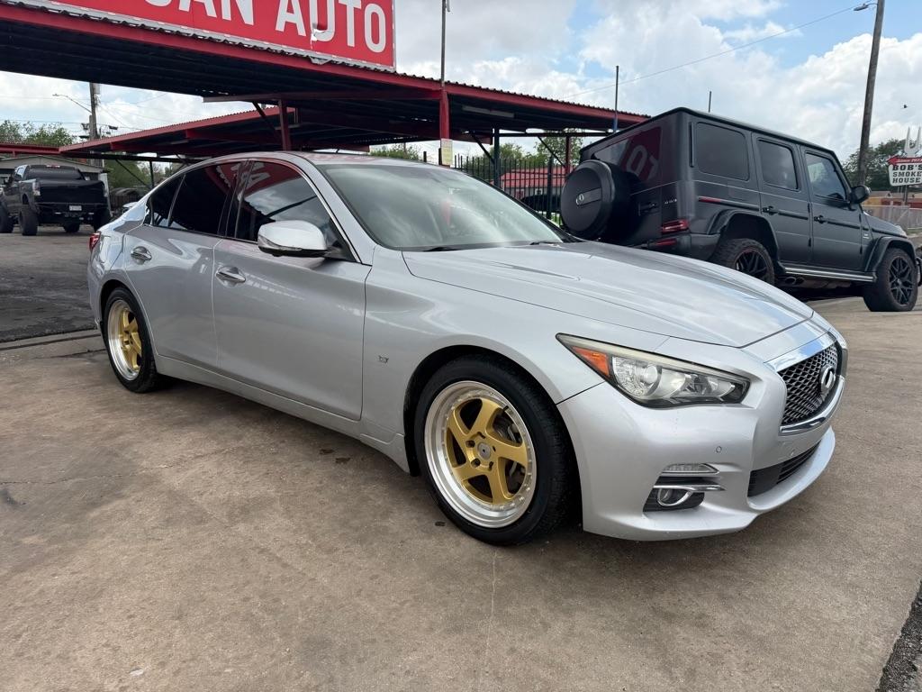 Infiniti Q50 Base 2015