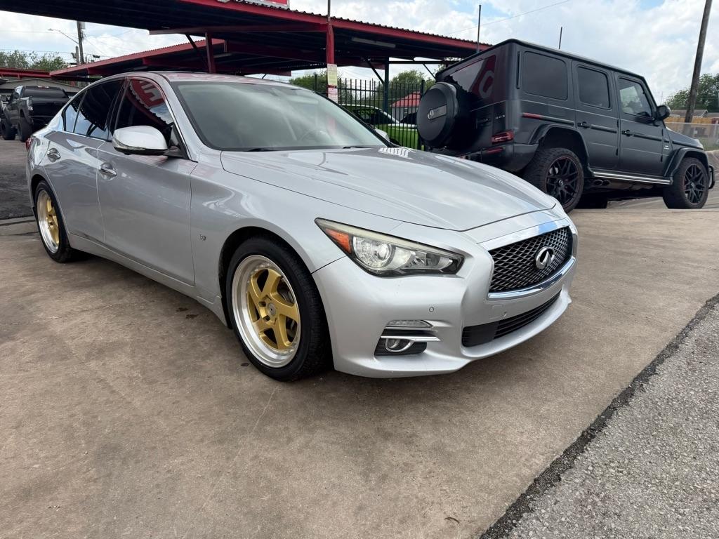 Infiniti Q50 Base 2015