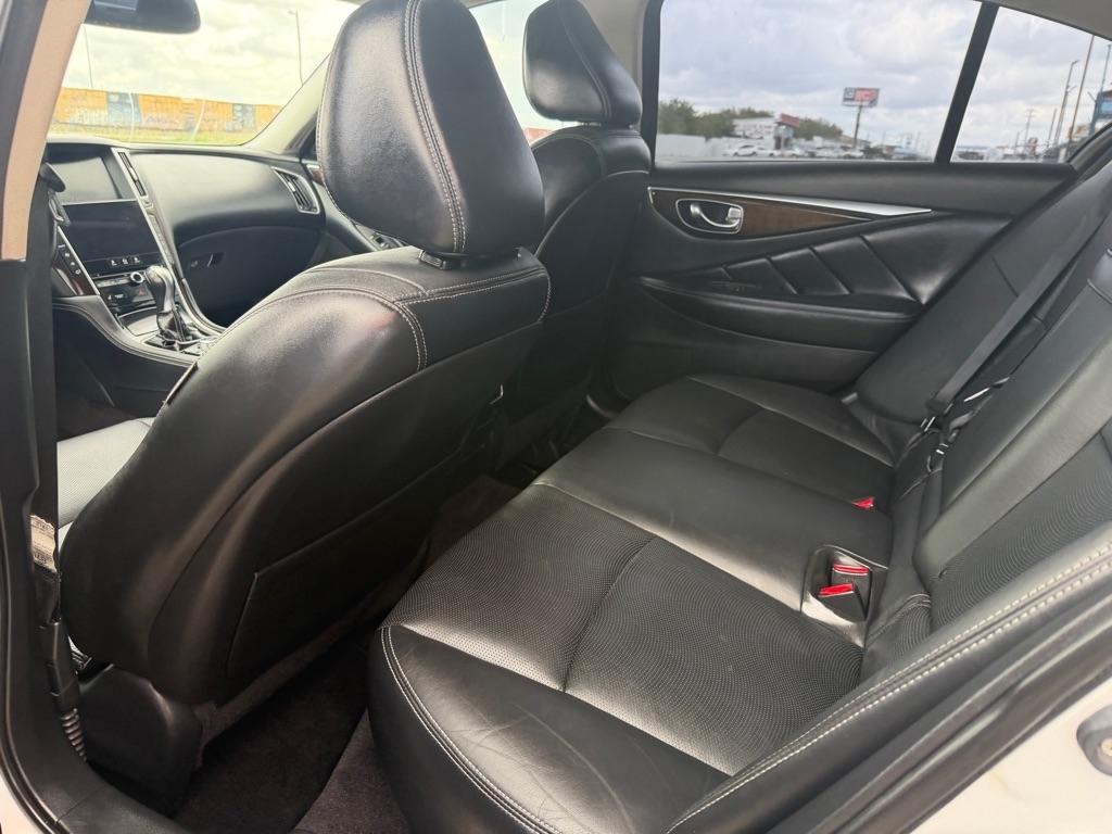 Infiniti Q50 Base 2015