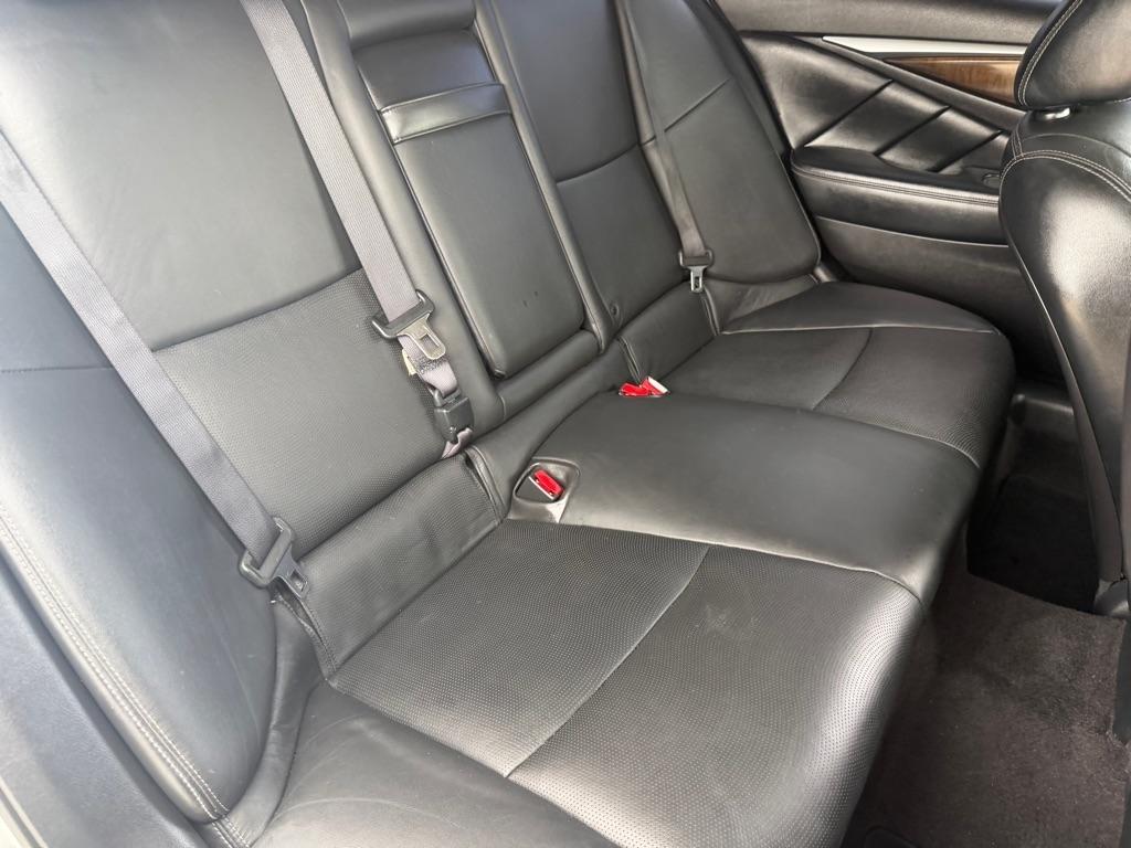 Infiniti Q50 Base 2015