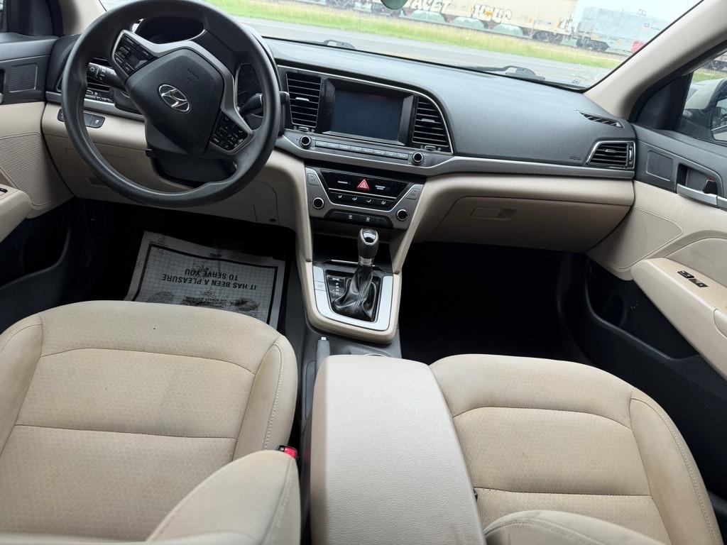 Hyundai Elantra Value Edition 6A 2017