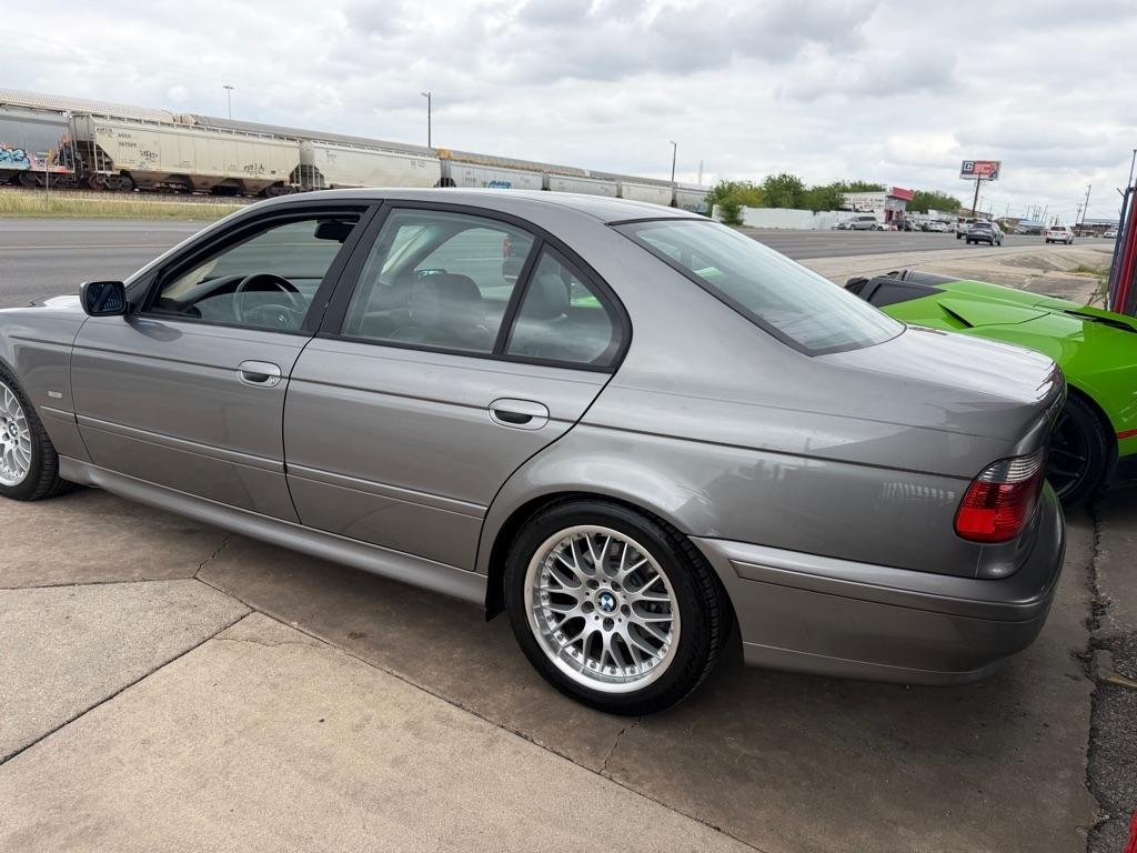 BMW 5-Series 530i 2003