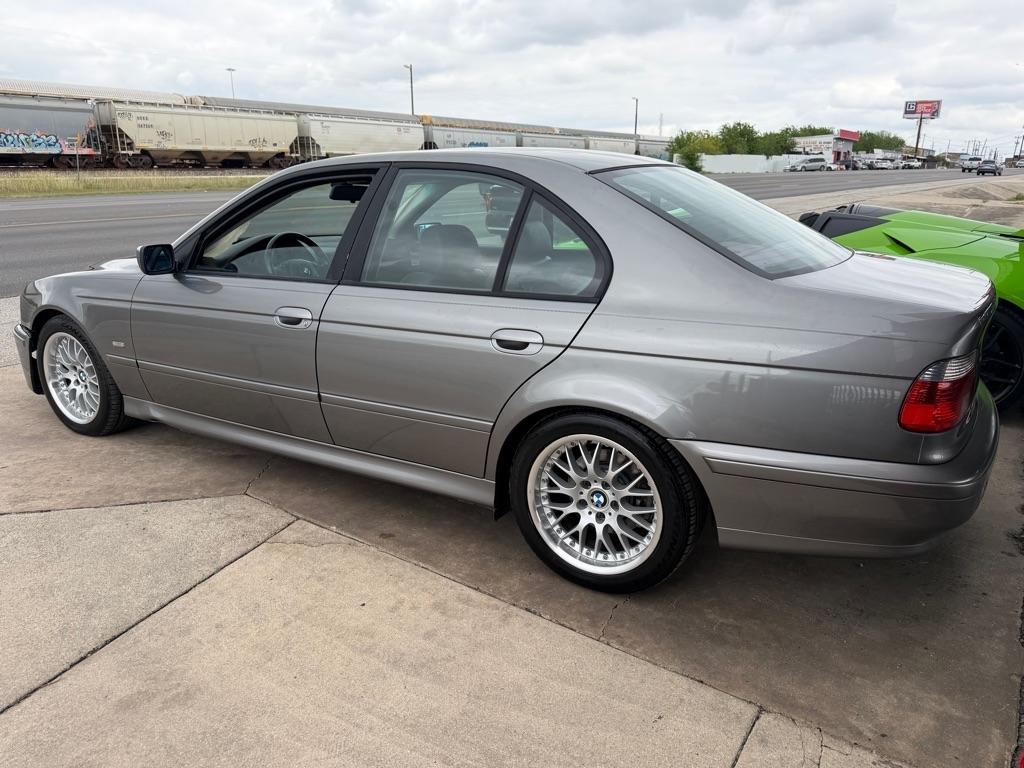 BMW 5-Series 530i 2003