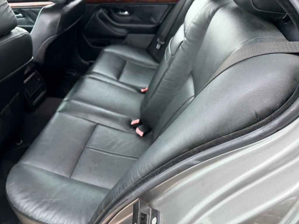 BMW 5-Series 530i 2003