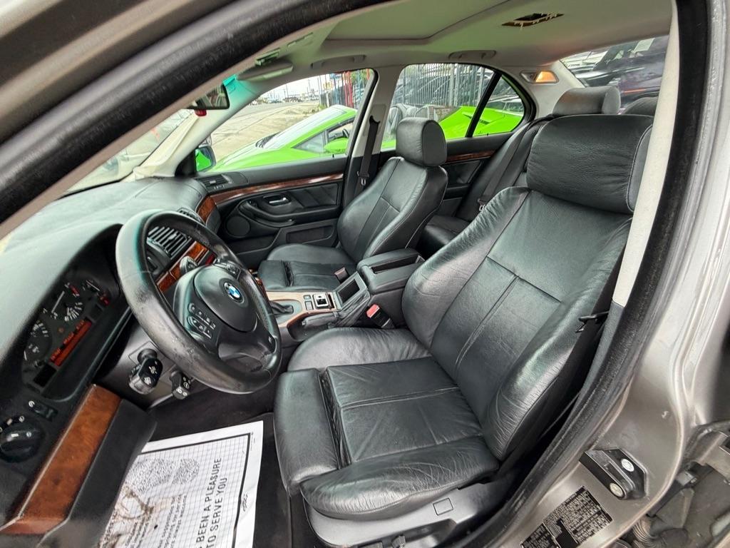 BMW 5-Series 530i 2003