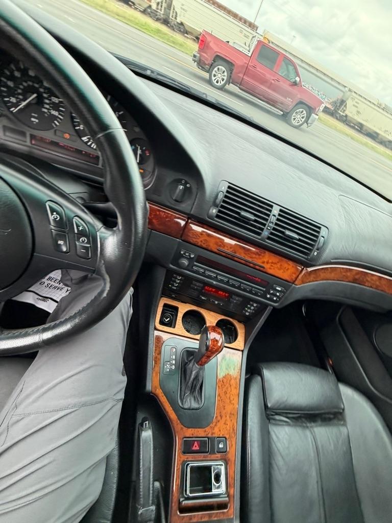 BMW 5-Series 530i 2003