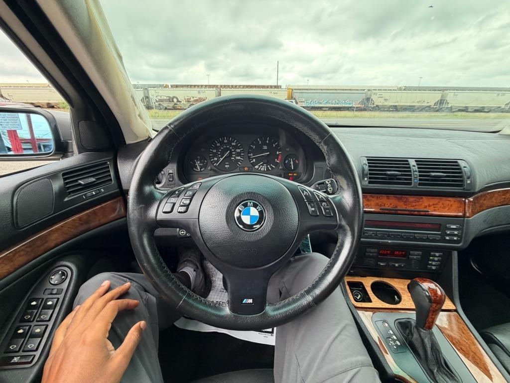 BMW 5-Series 530i 2003