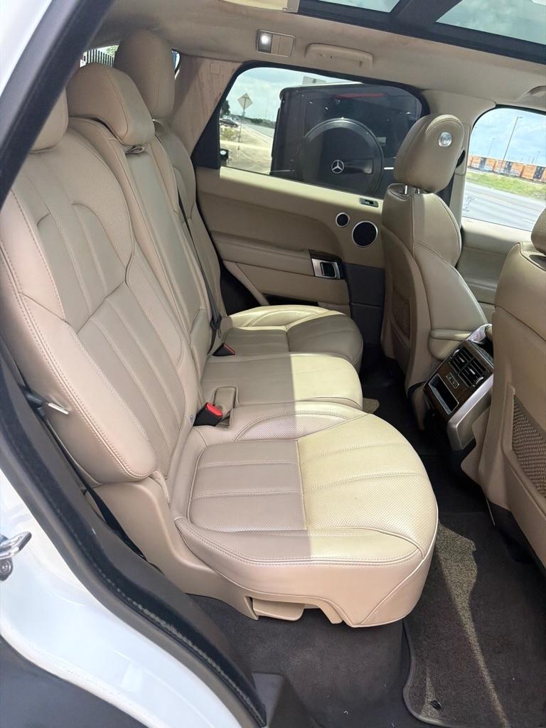 Land Rover Range Rover Sport 3.0L V6 Supercharged SE 2014