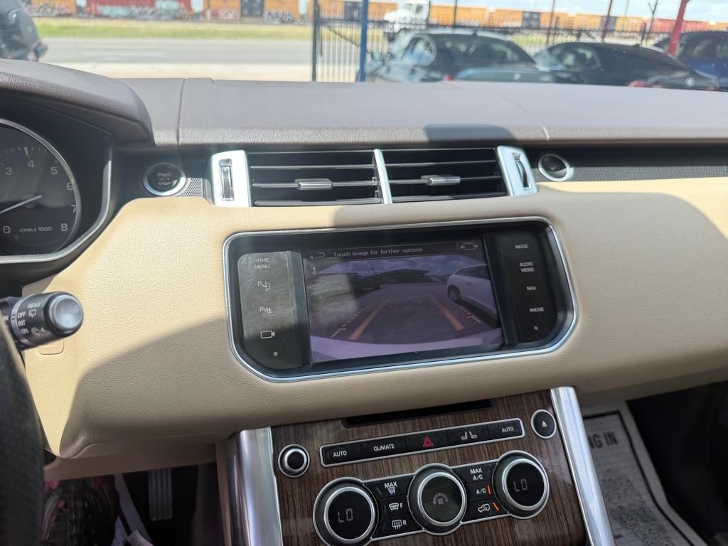 Land Rover Range Rover Sport 3.0L V6 Supercharged SE 2014