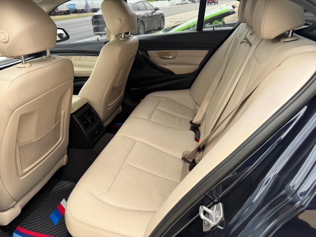 BMW 3-Series 328i Sedan 2015