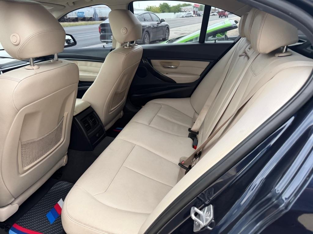 BMW 3-Series 328i Sedan 2015