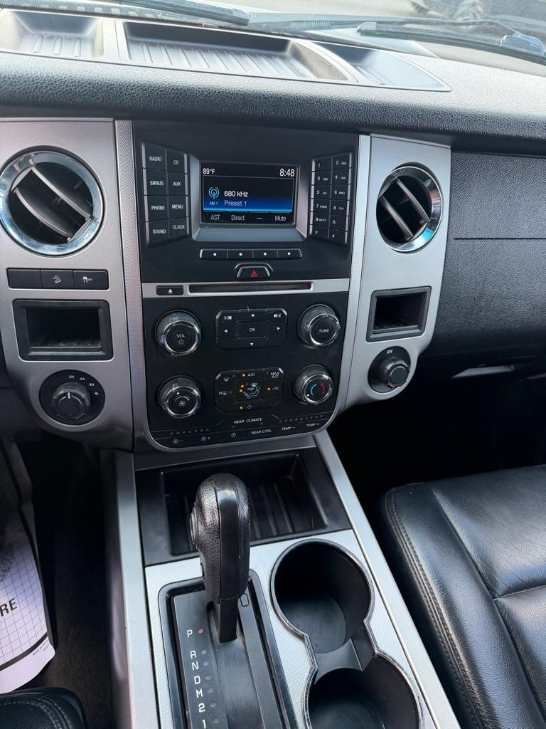 Ford Expedition XLT 4WD 2017