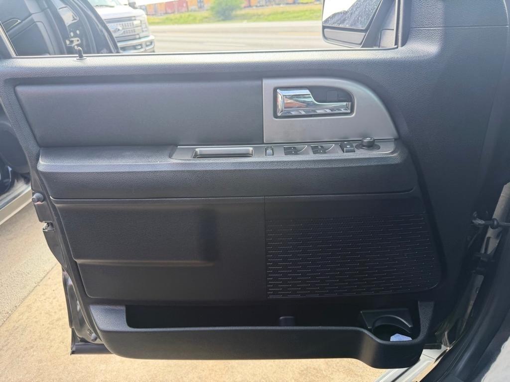 Ford Expedition XLT 4WD 2017