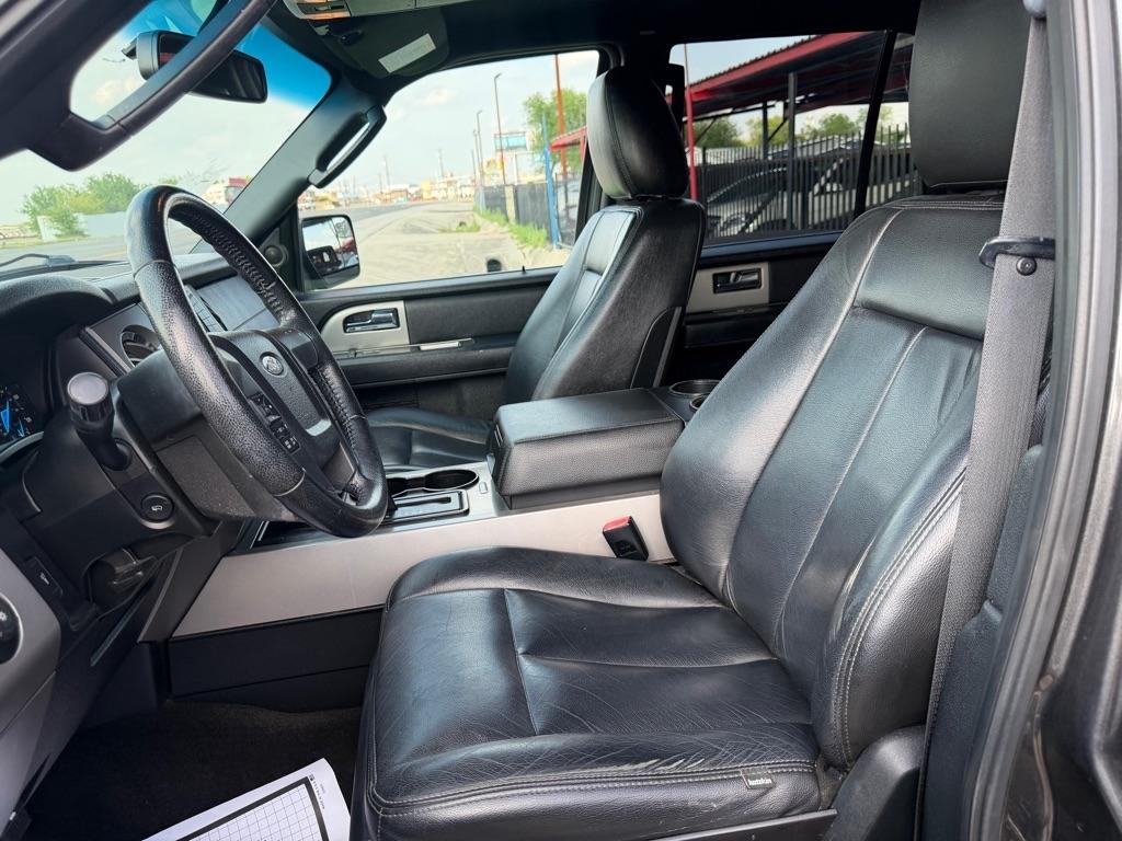 Ford Expedition XLT 4WD 2017