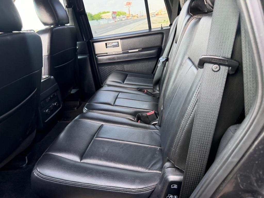 Ford Expedition XLT 4WD 2017