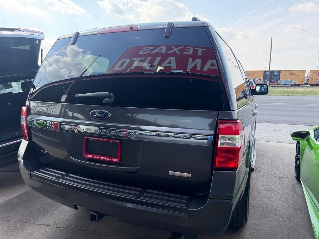 Ford Expedition XLT 4WD 2017