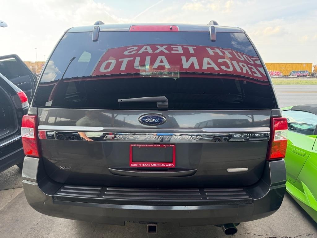 Ford Expedition XLT 4WD 2017