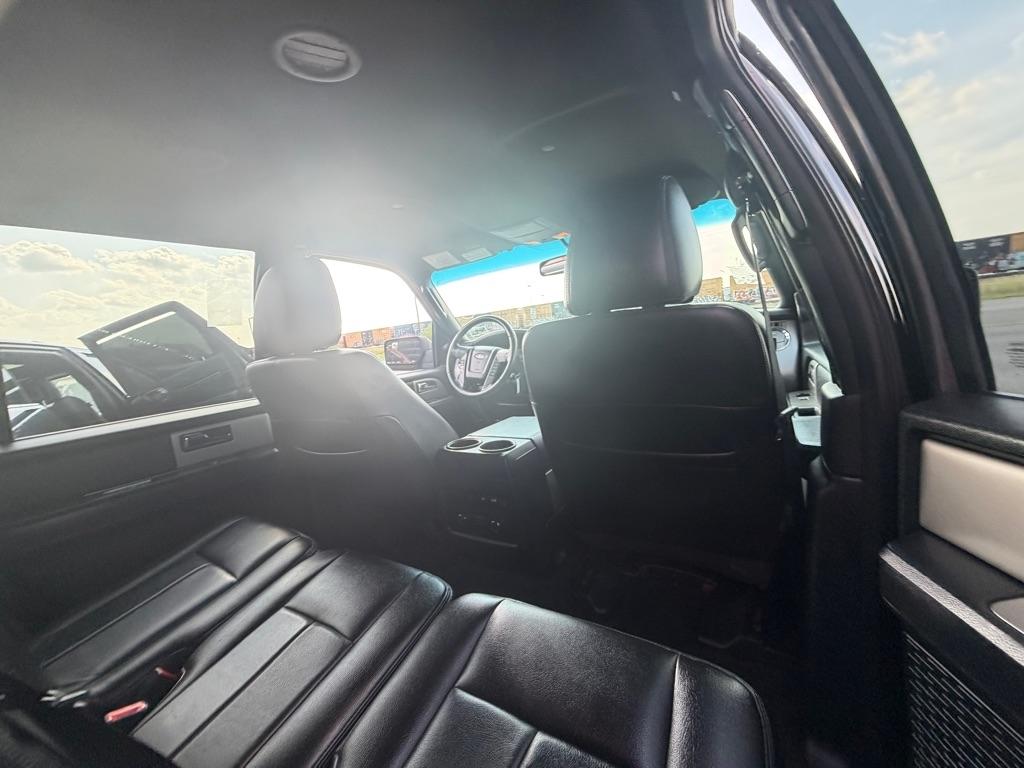 Ford Expedition XLT 4WD 2017