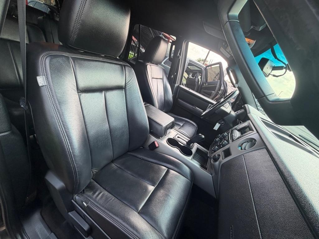 Ford Expedition XLT 4WD 2017