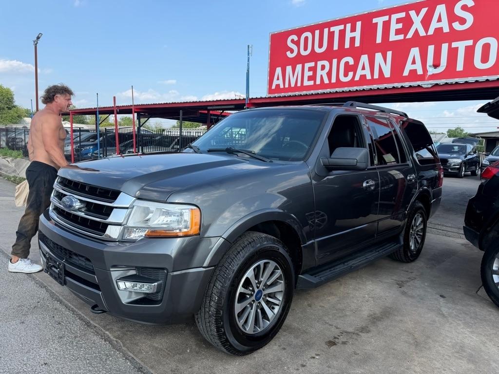 Ford Expedition XLT 4WD 2017