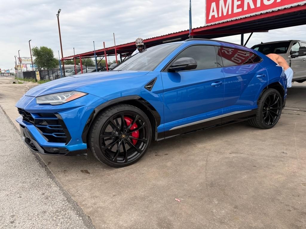 Lamborghini Urus Base 2019