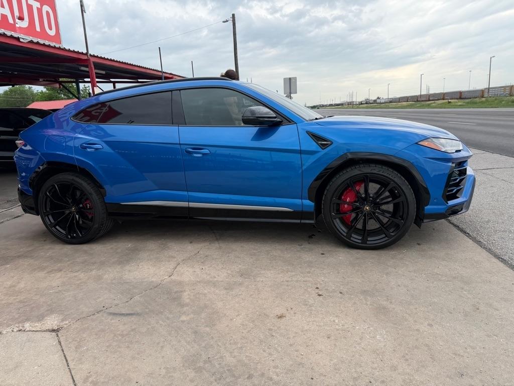 Lamborghini Urus Base 2019