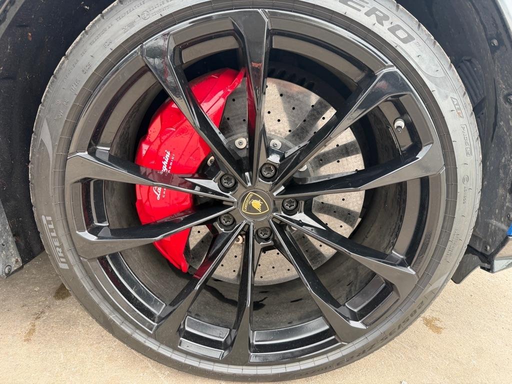 Lamborghini Urus Base 2019