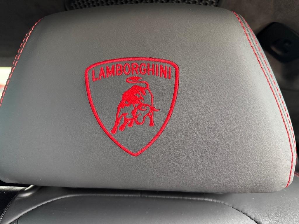 Lamborghini Urus Base 2019