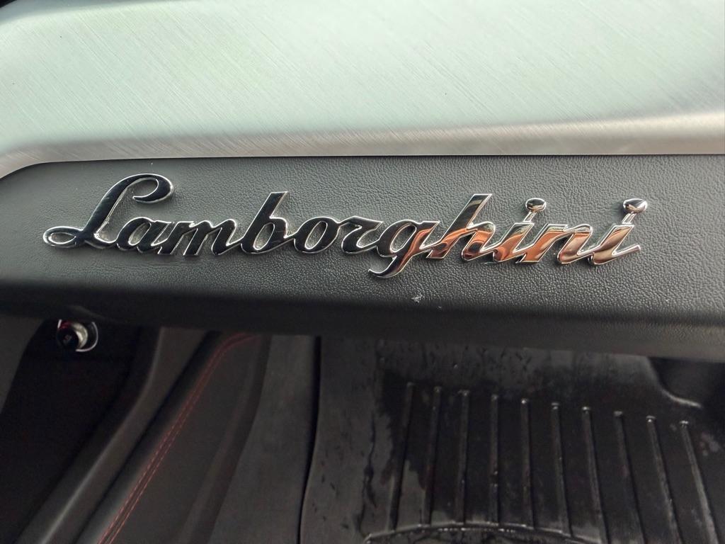 Lamborghini Urus Base 2019
