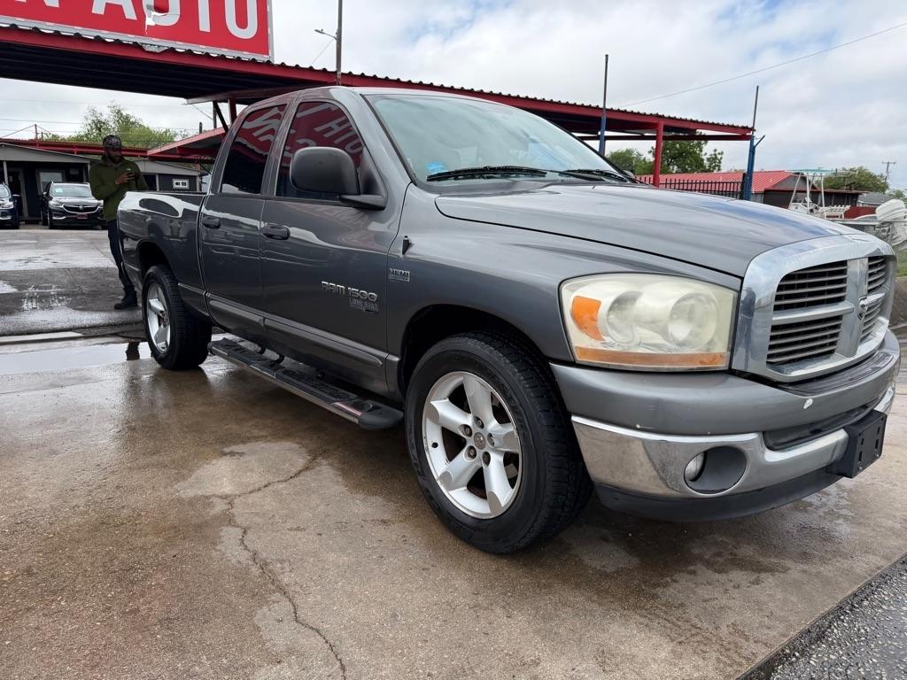 2006 Dodge Ram 1500 ST Quad Cab 2WD