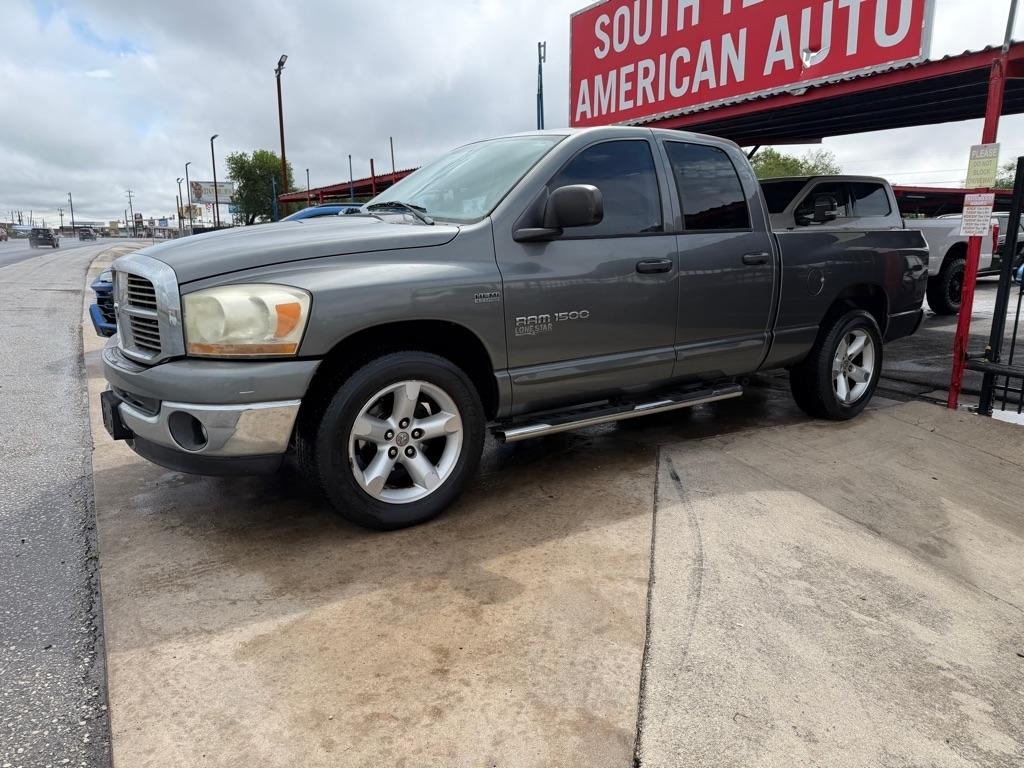 Dodge Ram 1500 ST Quad Cab 2WD 2006