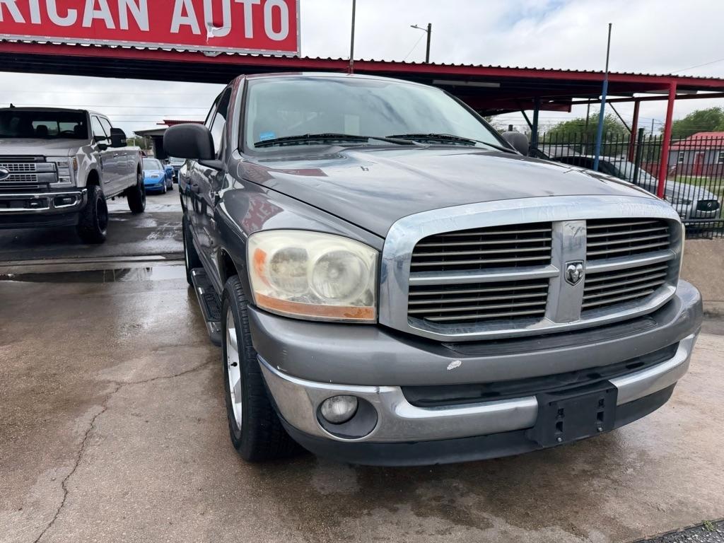 Dodge Ram 1500 ST Quad Cab 2WD 2006