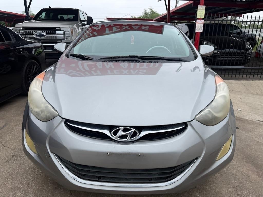 Hyundai Elantra GLS M/T 2013