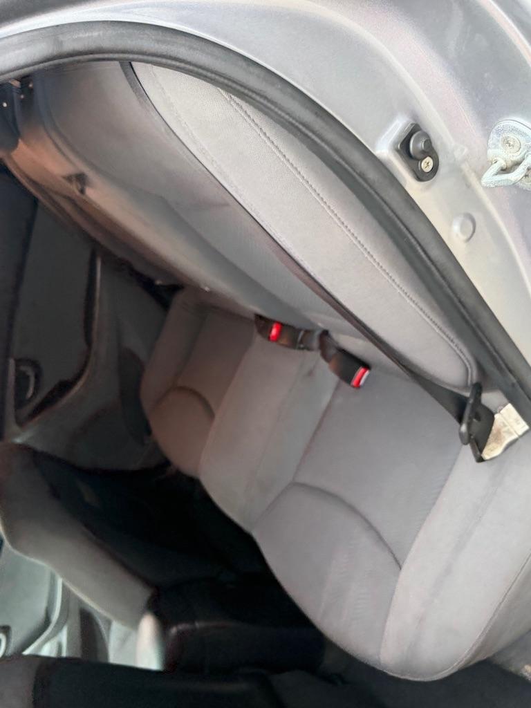 Hyundai Elantra GLS M/T 2013