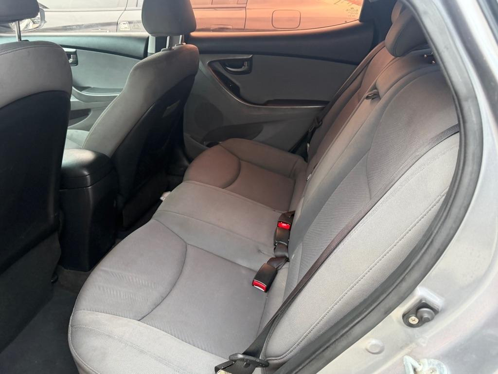 Hyundai Elantra GLS M/T 2013