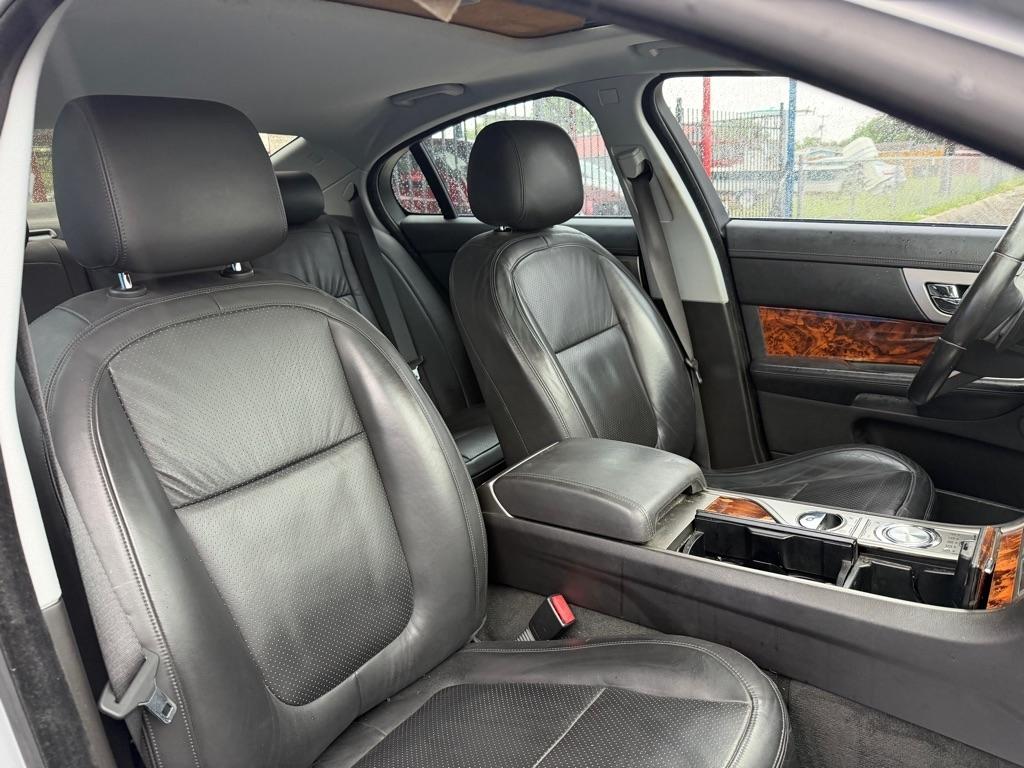 Jaguar XF-Series Supercharged 2009
