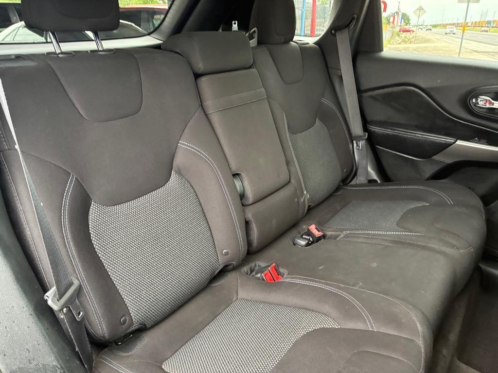 Jeep Cherokee Latitude FWD 2019