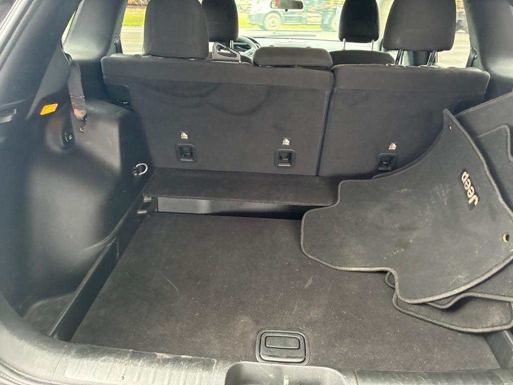 Jeep Cherokee Latitude FWD 2019