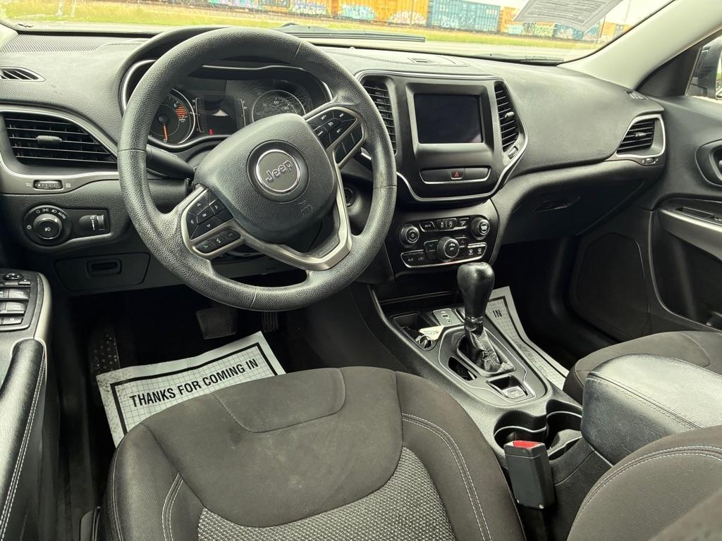 Jeep Cherokee Latitude FWD 2019