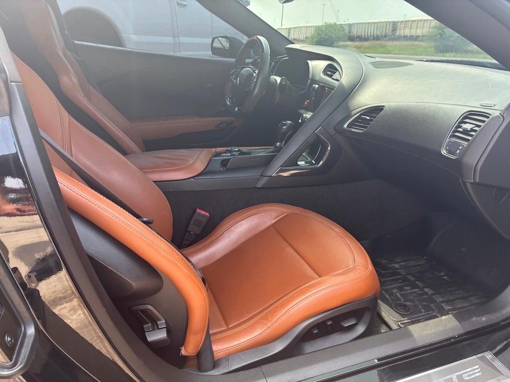 Chevrolet Corvette 2LT Coupe Automatic 2015