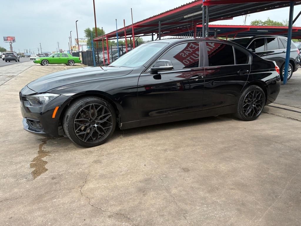 BMW 3-Series 320i Sedan 2017