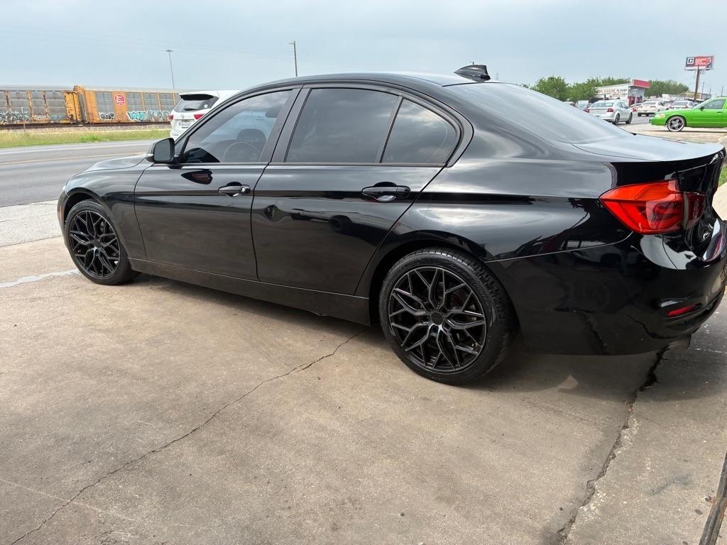 BMW 3-Series 320i Sedan 2017