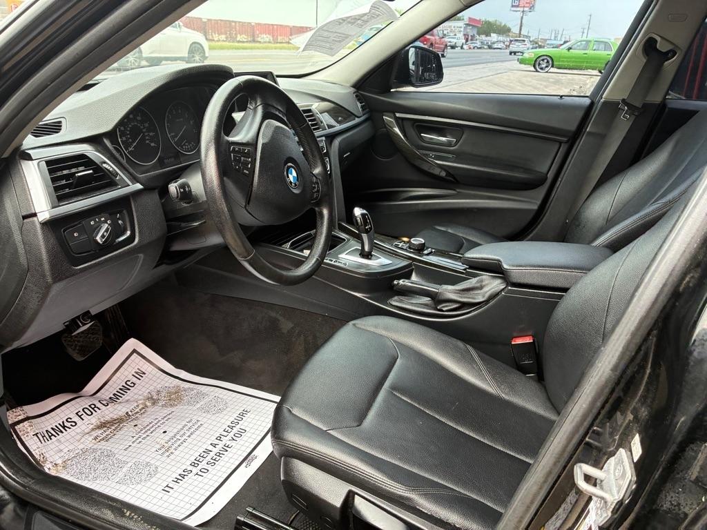 BMW 3-Series 320i Sedan 2017
