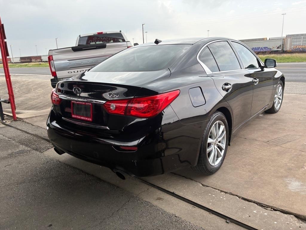 Infiniti Q50 2.0t Premium 2017