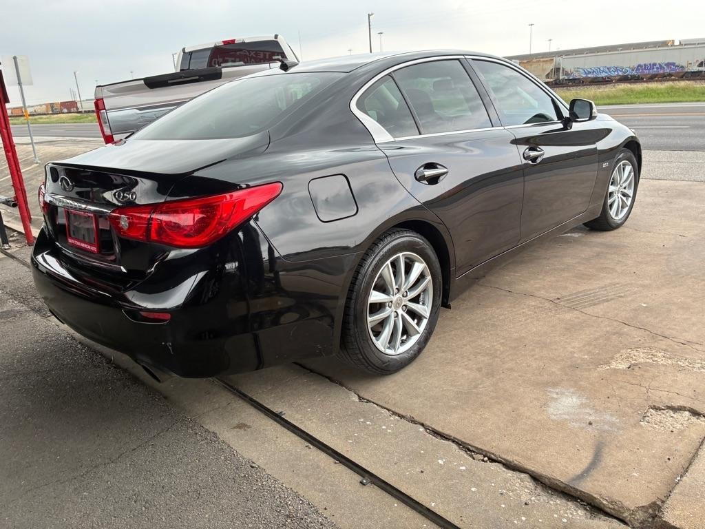 Infiniti Q50 2.0t Premium 2017